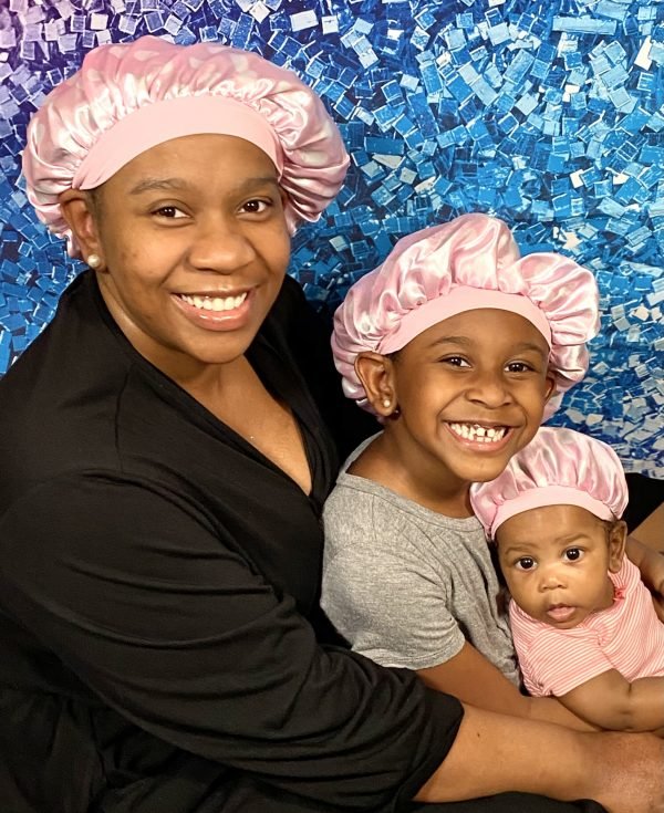 mommy-me-pretty-girls-bonnet-set